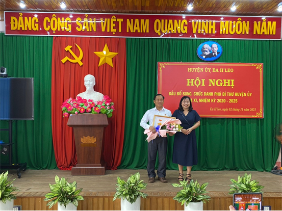 hoai nam 1